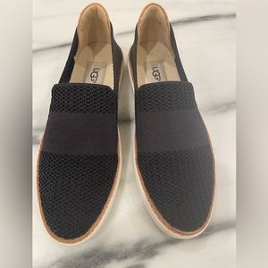UGG Sammy Slip On Canvas Sneakers Size 7